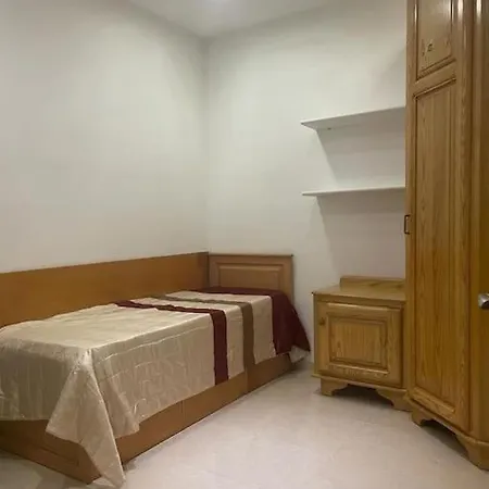 Modern 7 Minutes Away From & Close To St.julians Appartement *